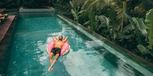 Earn over 5% on cash just being lazy: You might find better interest rates in a sweep account than a bank