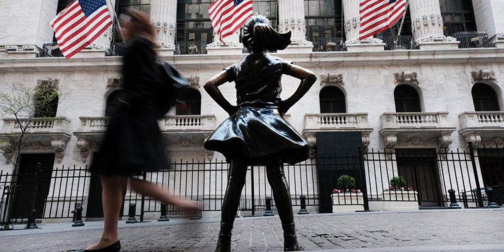 Dow sinks over 375 points to erase yearly gain as Treasury yields surge and investors focus on jobs data