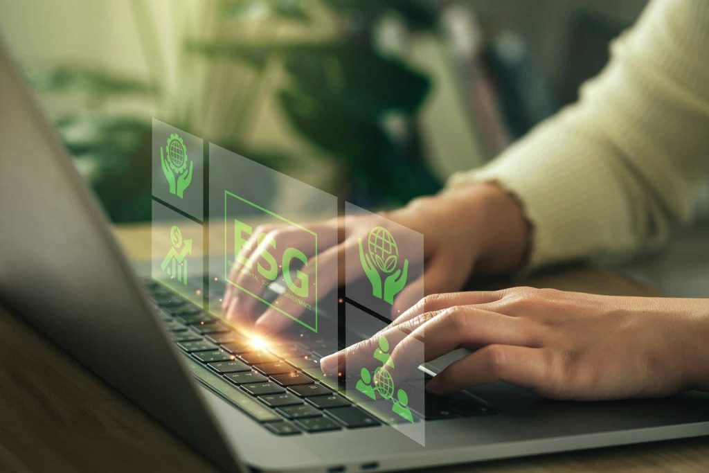 Transcontinental: Cheap, Sustainability Investments And Cost Initiatives (TSX:TCL.A:CA)