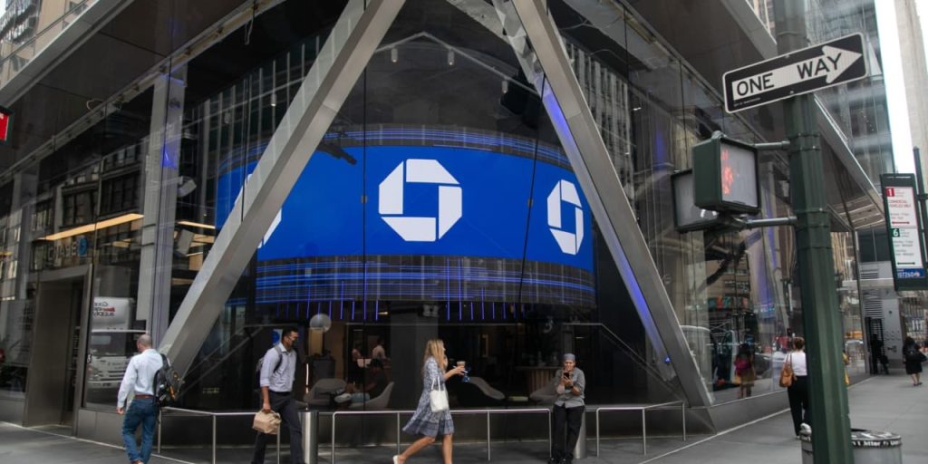 JPMorgan Posts Big Earnings Beat, Setting Bar High for Other Banks