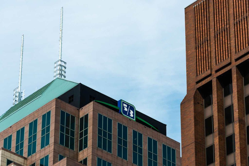 Fifth Third’s Valuation Reflects Overly Bearish Expectations (NASDAQ:FITB)