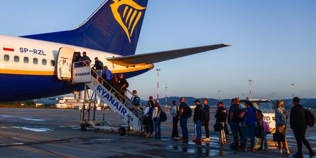 Low-Cost Airline Stocks Are Hurting. Here’s Where to Buy Instead.