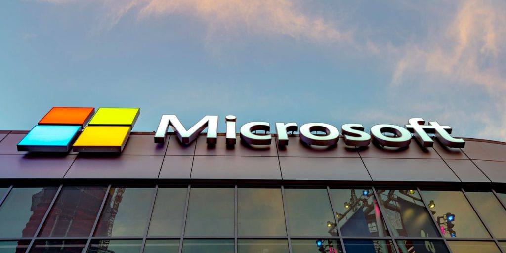 Dow Jones snaps four-day losing streak, supported by strong earnings