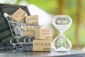 How To Build A Dividend Portfolio With $50,000 Among 20 Dividend Paying Companies/ETFs