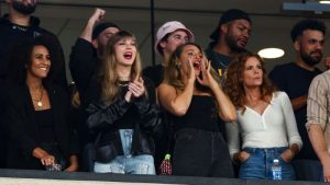 Taylor Swift, a pop culture juggernaut, propels ‘Sunday Night Football’ to record ratings