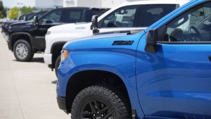 US car sales climb despite strike and rising interest rates