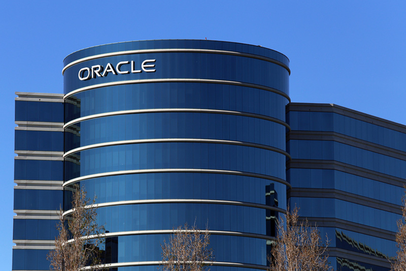 Oracle shares rally, defying market downturn