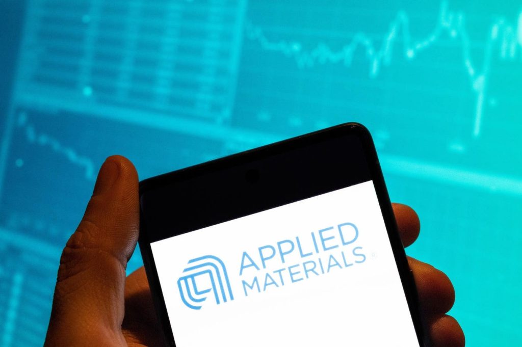 Up 35% This Year, How Will Applied Materials Stock Trend Following Q4 Results?