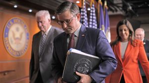 House Republicans struggle with government funding as shutdown looms