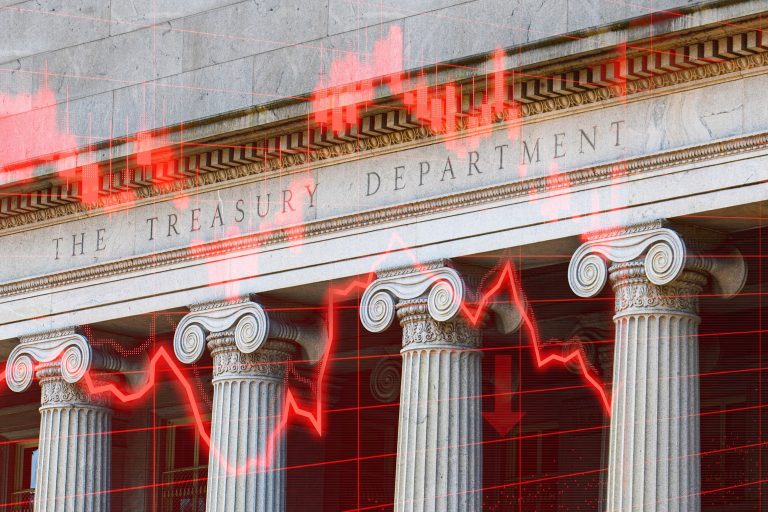 TLT: The Repeating Pattern And The Impending Break (NASDAQ:TLT)